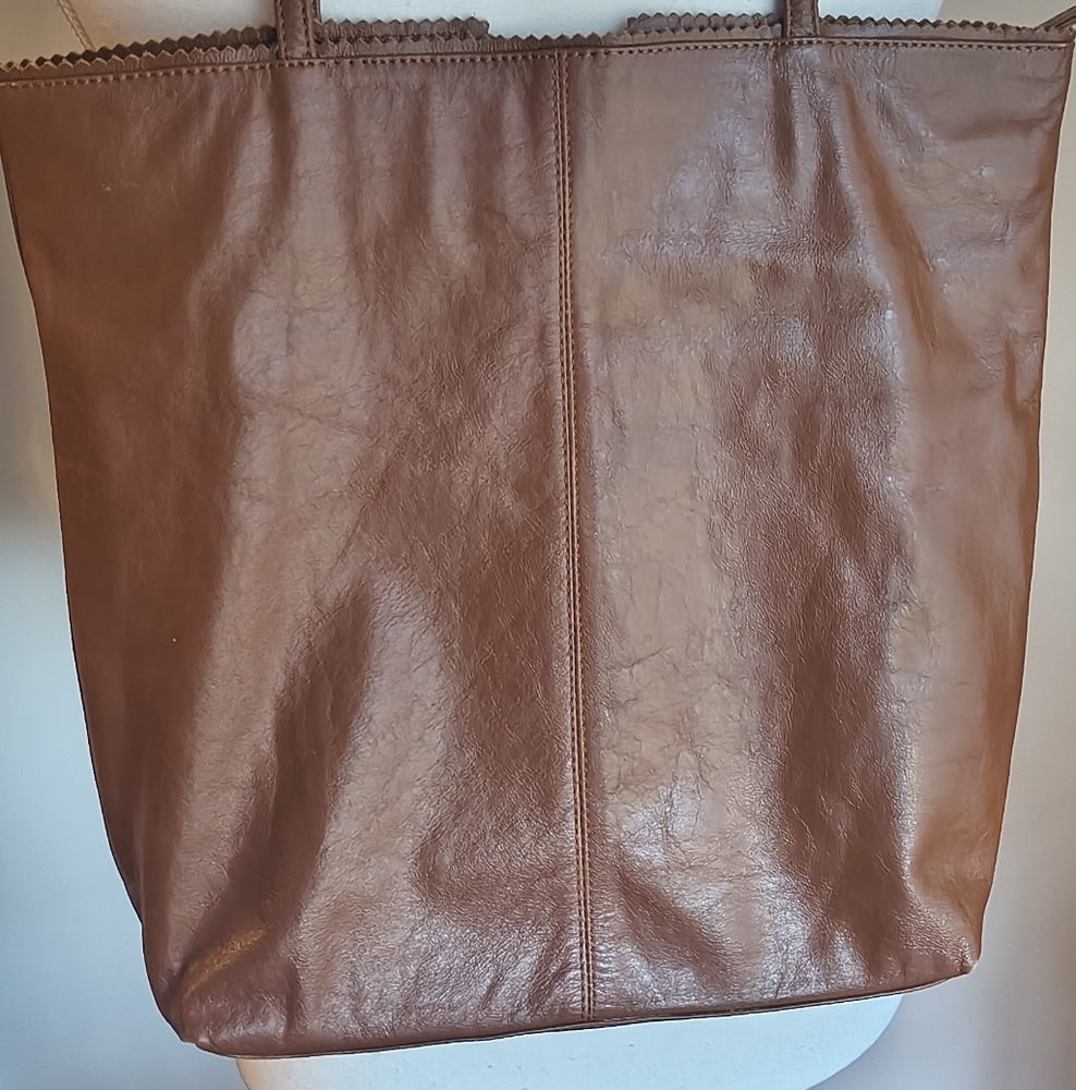 Latico Nora Leather Tote Bag Cognac Brown Scalloped Edge Classic Style Timeless - Picture 3 of 5